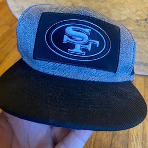 Grey 49ers SnapBack hat